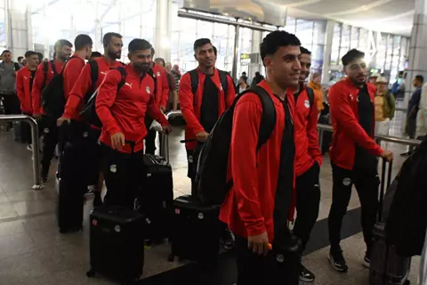 منتخب مصر المشارك في كأس العرب يتوجه إلى المغرب (صور)